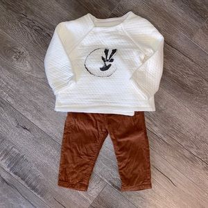 Natalys Paris Caramel Corduroy Pants and Quilted White Warm Sweater